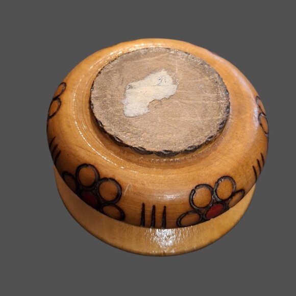 3 Small Pyrography Inlaid Hinged Turned Wood Trinket Jewlery Box's - Picture 3 of 14